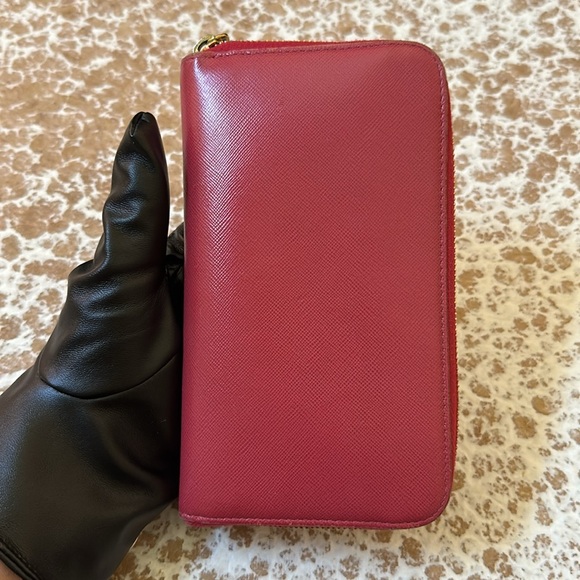 Prada Pink Bow Long Zippy Wallet - Picture 5 of 11